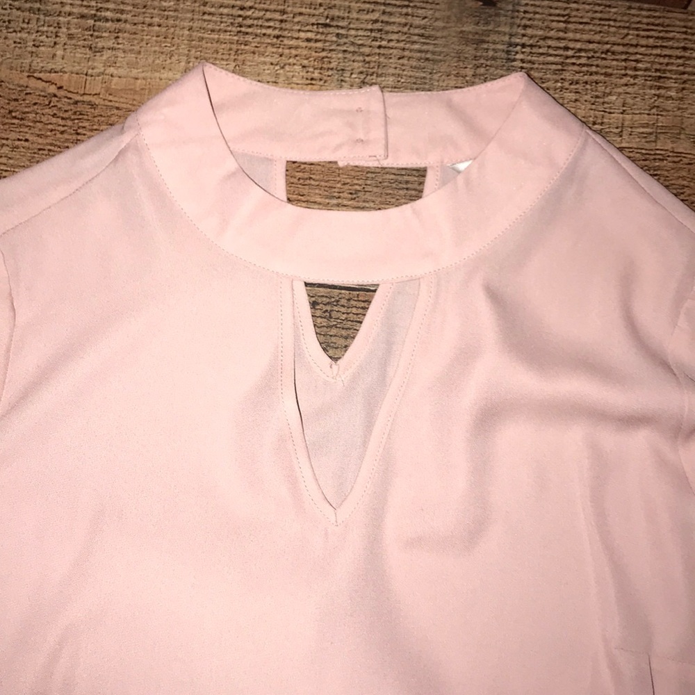 Pink blouse - Picture 3 of 3